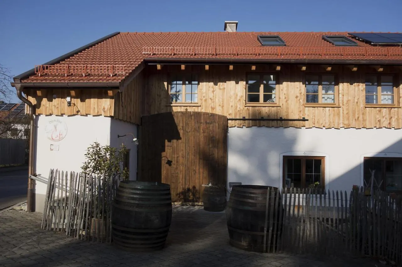 Apartment Heuboden - Ferienwohnung im Land-Café Emmering
